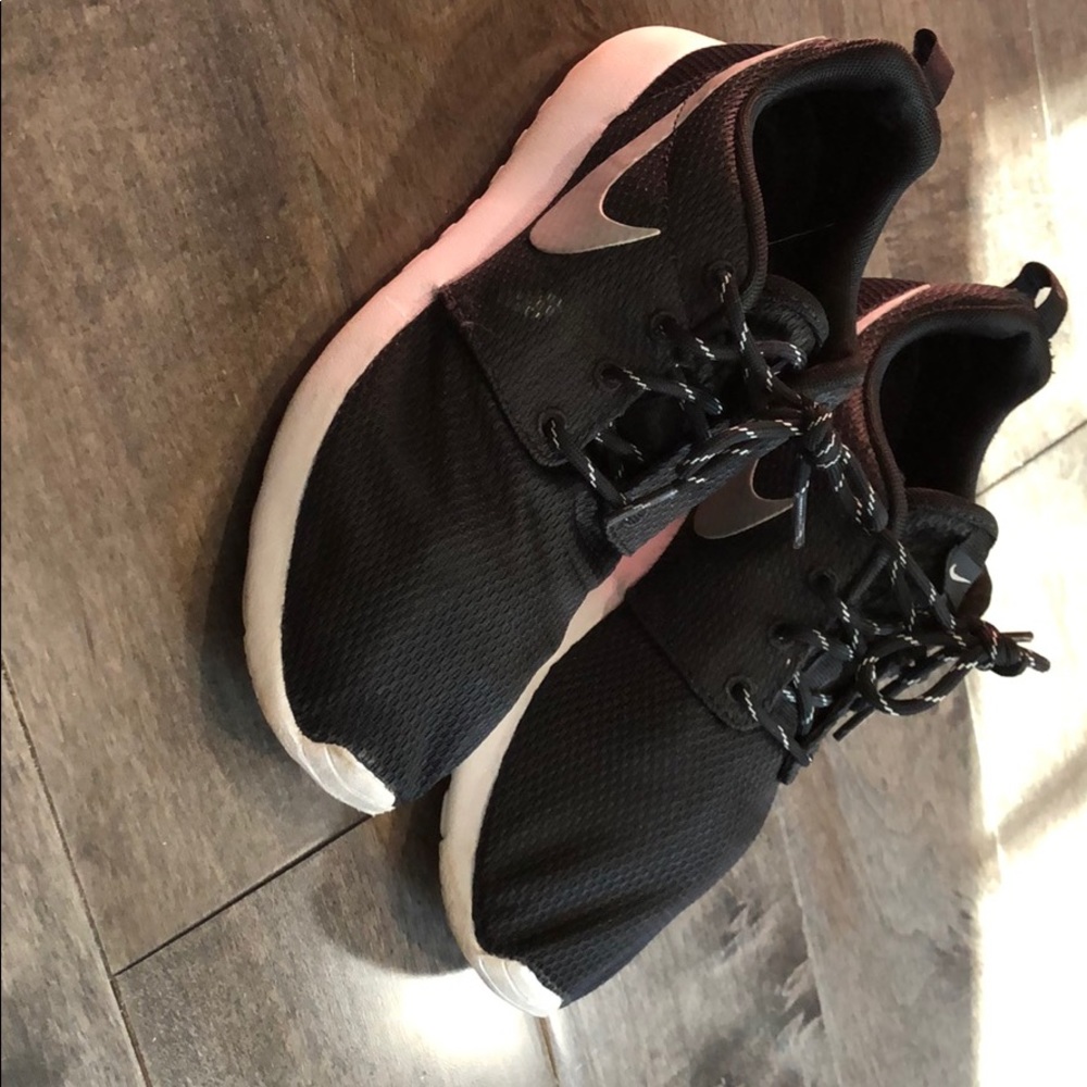 Nike Roshe run shoe